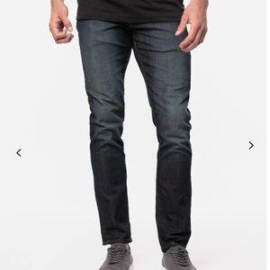 Men’s Travis Mathew Legacy Jeans - size 32 (indigo). Like new!